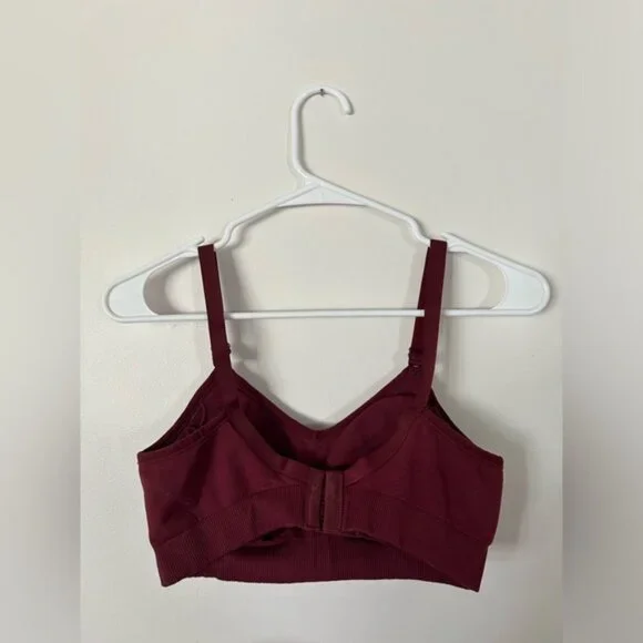 Knix Good to Go Seamless Bra Cranberry Medium - Picture 9 of 11